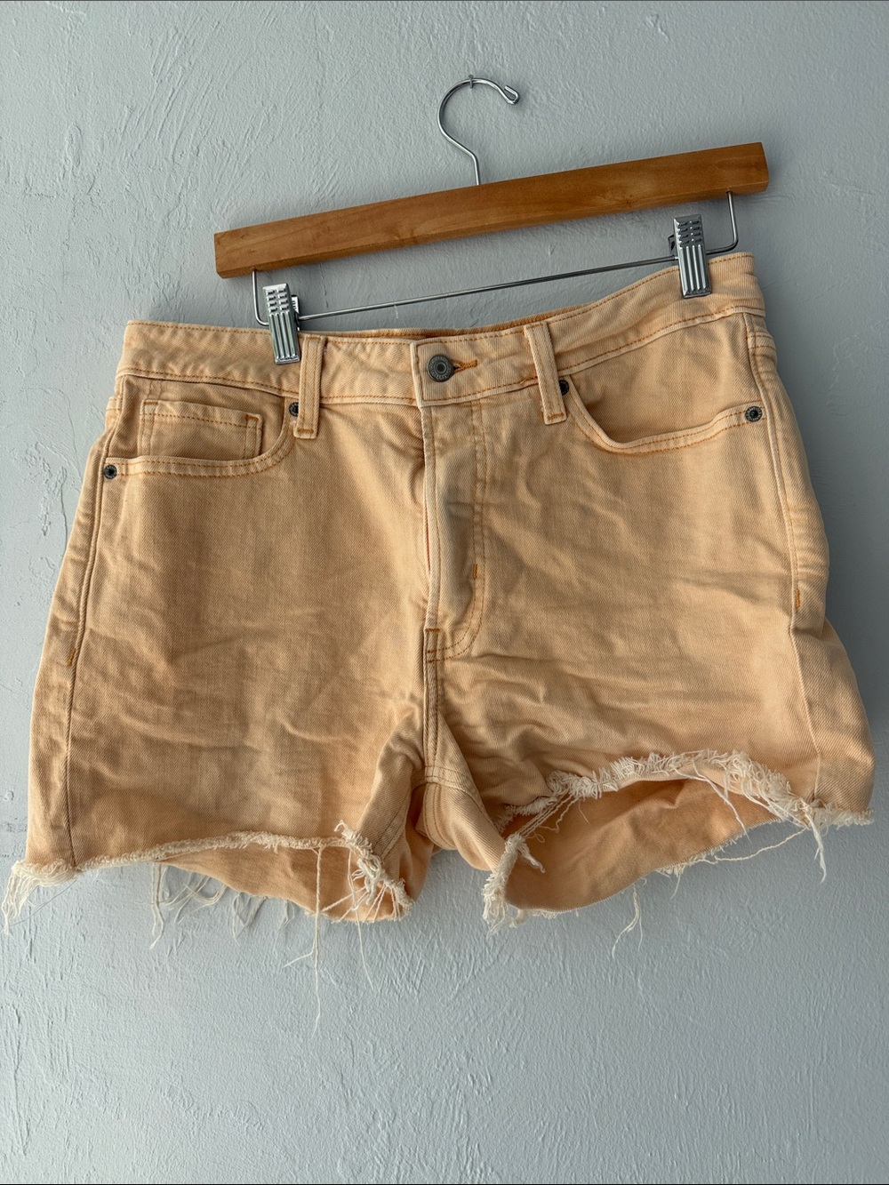 Old Navy Peachy Frayed-Hem Jean Shorts